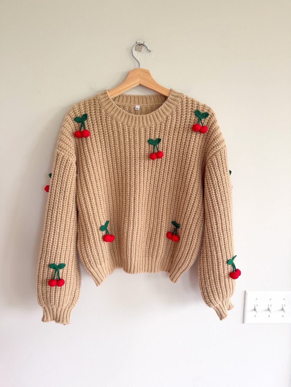 Cherry Embroidered Chunky Knit Crew Neck Pullover Sweater Brown M